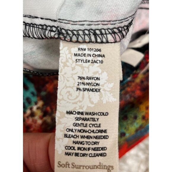 (NWT) Soft Surroundings Straight leg Ankle pants M red watercolor - Picture 9 of 10